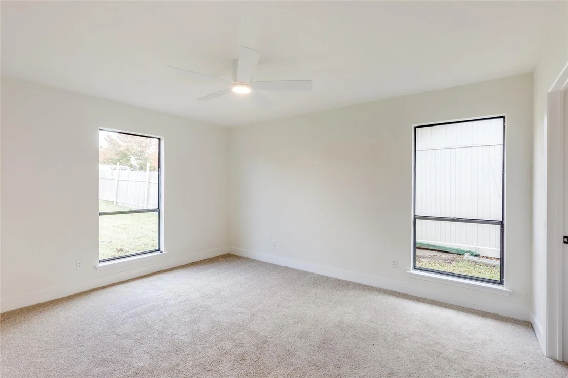 Photo of 1720 Pine Knoll DR