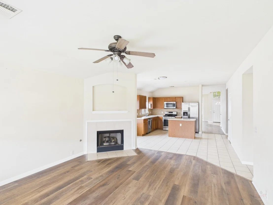 Photo of 741 Rusk RD