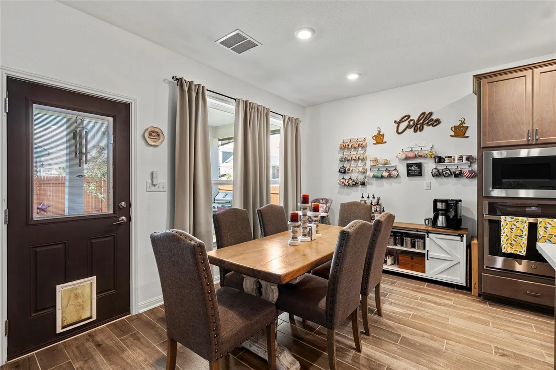 Photo of 6701 Night Chinook DR