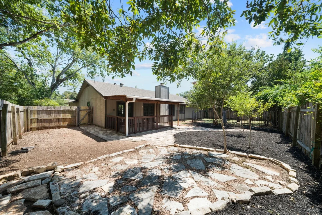 Photo of 4501 Oak Creek DR