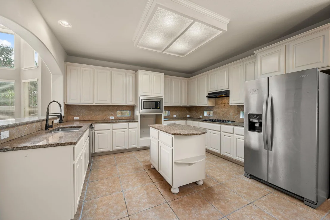 Photo of 1018 Canyon Maple RD