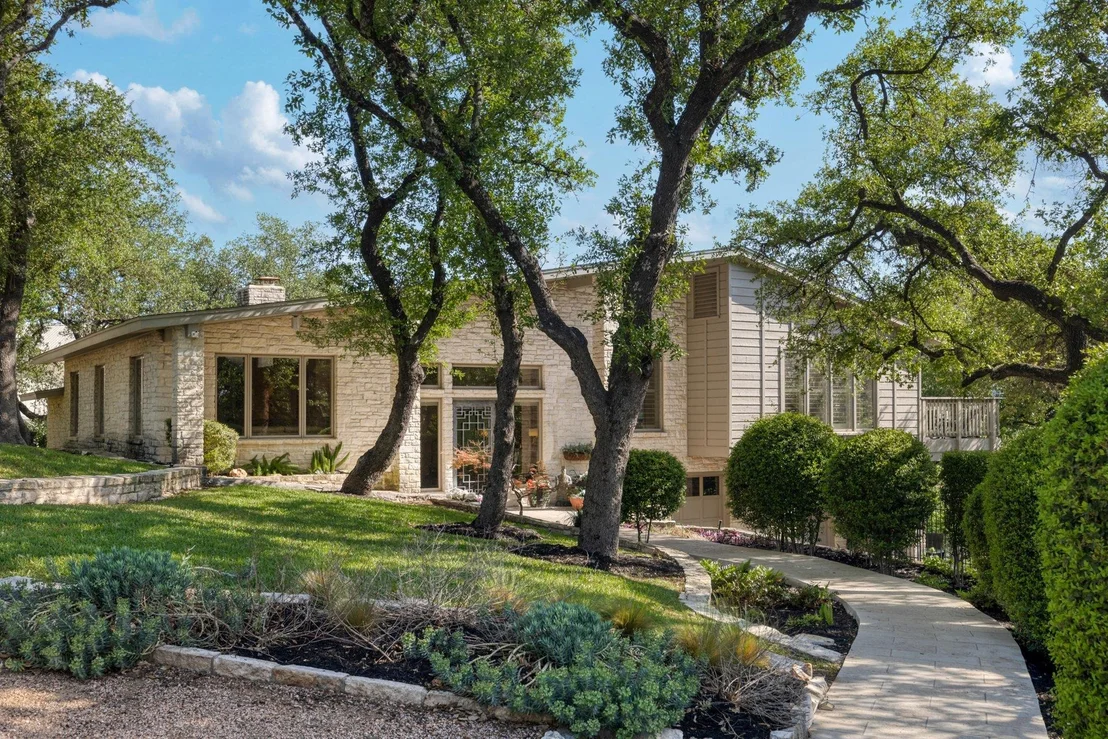 Photo of 5901 Lookout Mountain DR