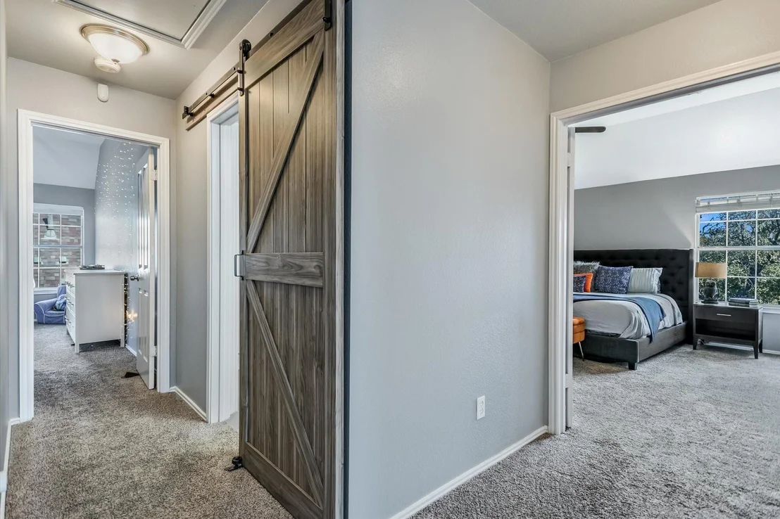 Photo of 8529 Axis DR