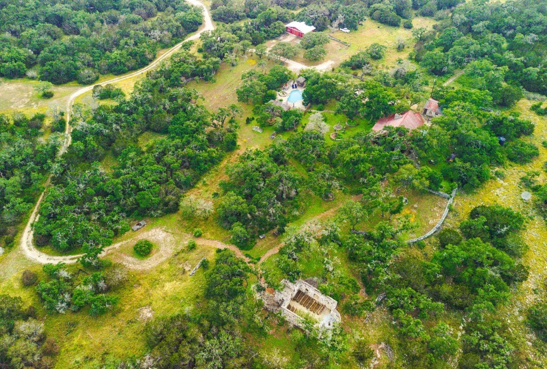 Photo of 1218 Oakwood LOOP