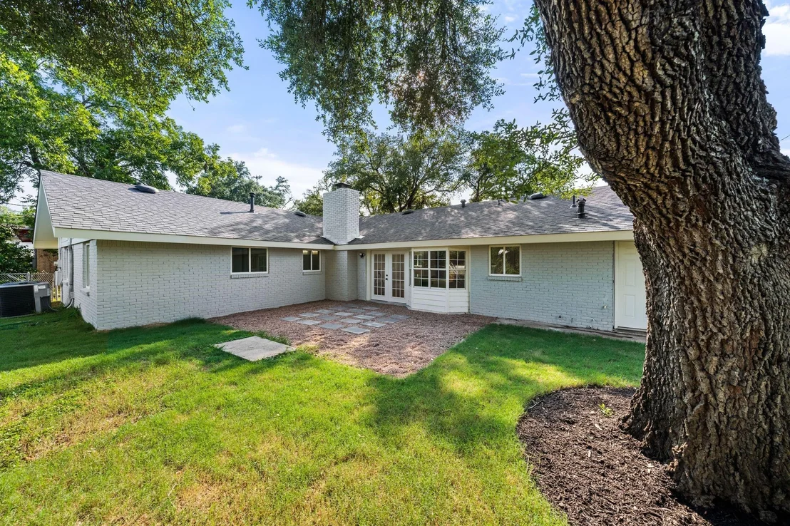 Photo of 6113 Hylawn DR