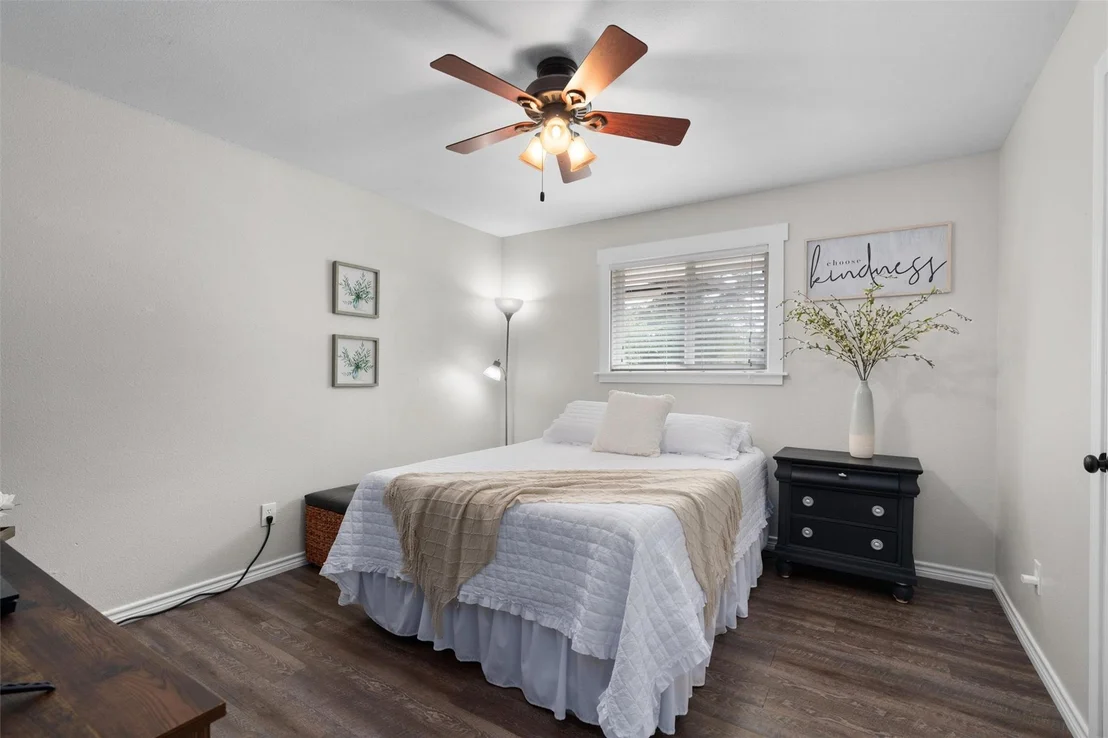 Photo of 1900 Walsh DR