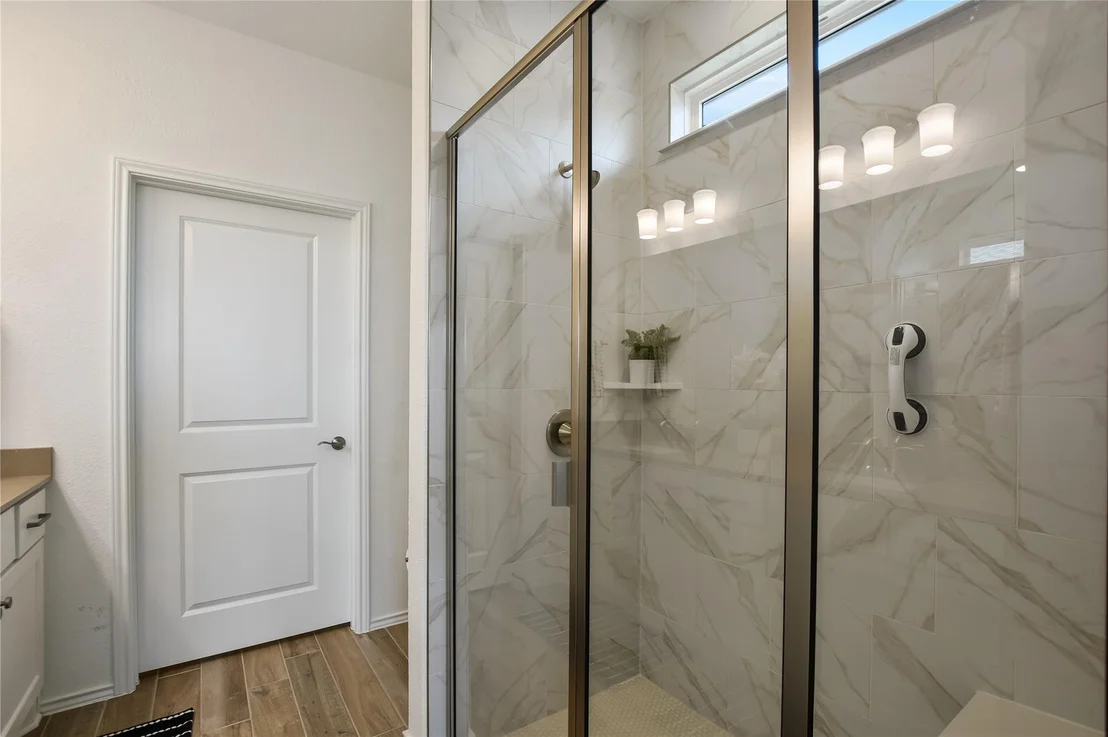 Photo of 103 Cross Bar ST