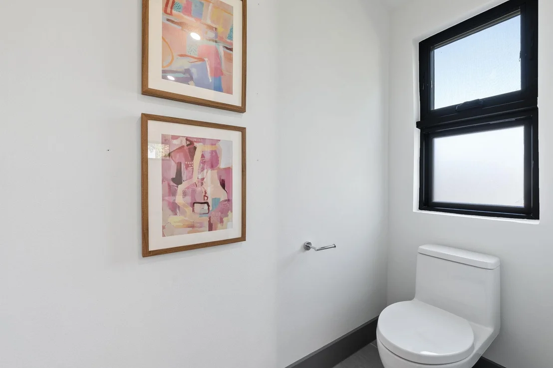 Photo of 5908 Lakeside TRL