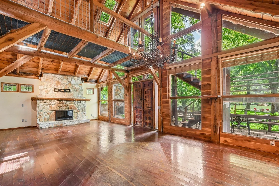 Photo of 12811 River Bend ST