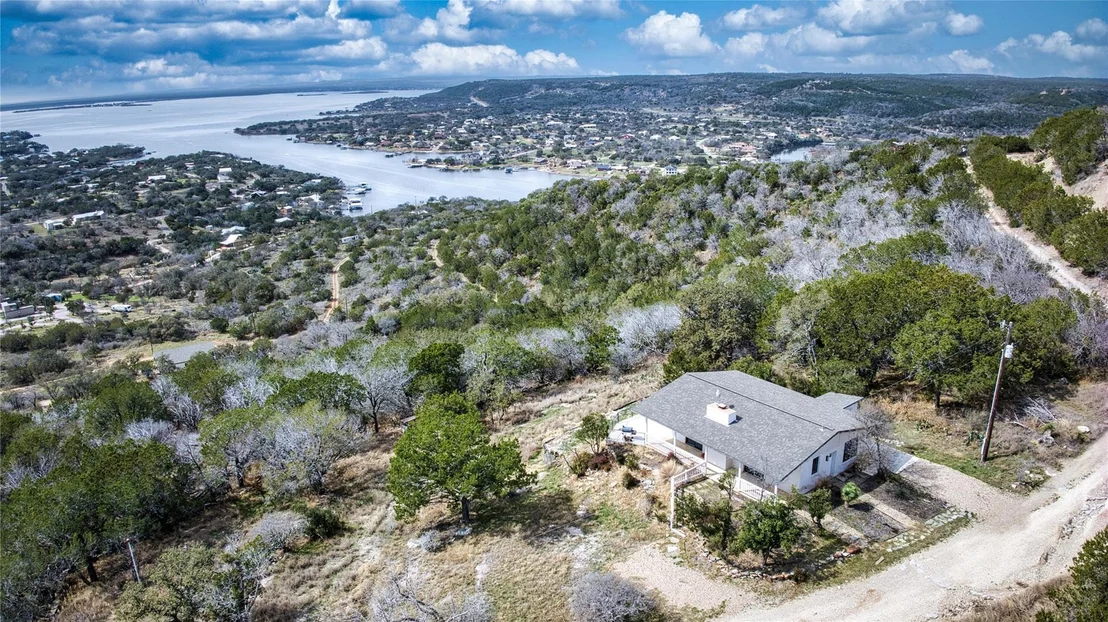 Photo of 215 Coyote LN