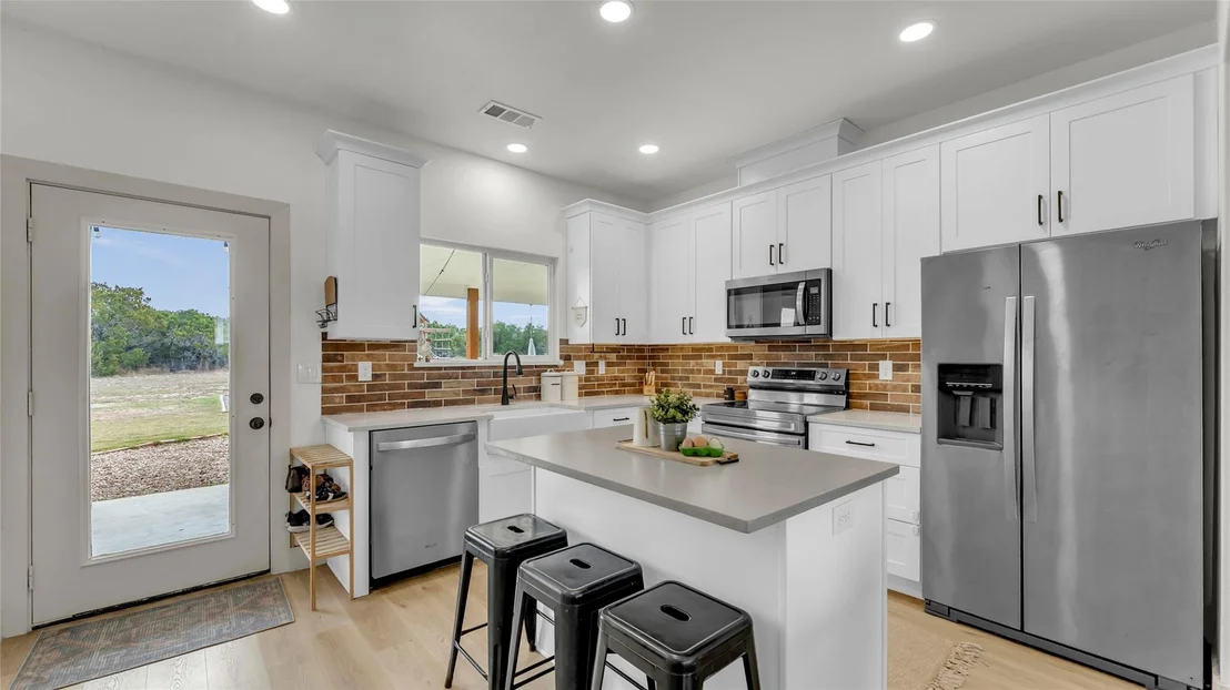 Photo of 124 Donnie DR