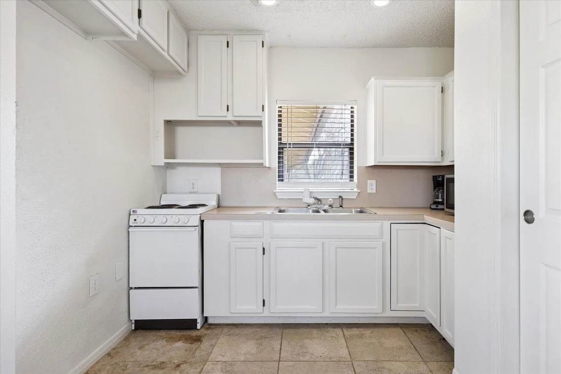 Photo of 10512 Walnut Bend DR