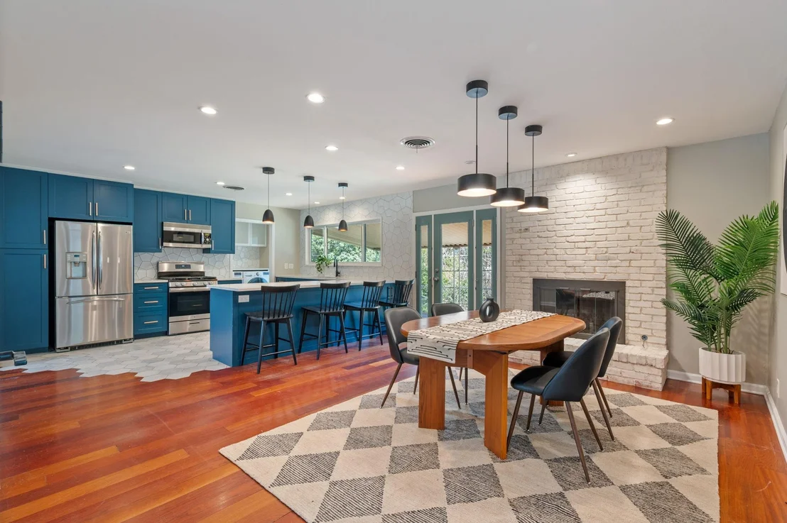 Photo of 2415 Little John LN
