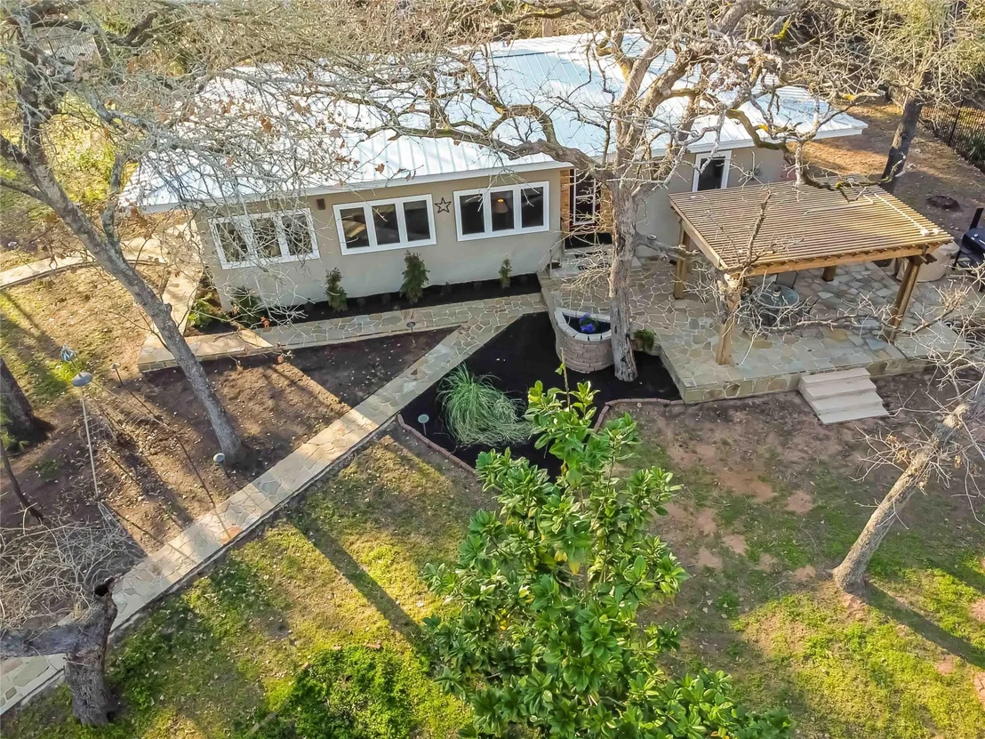 Photo of 172 William Higgins DR