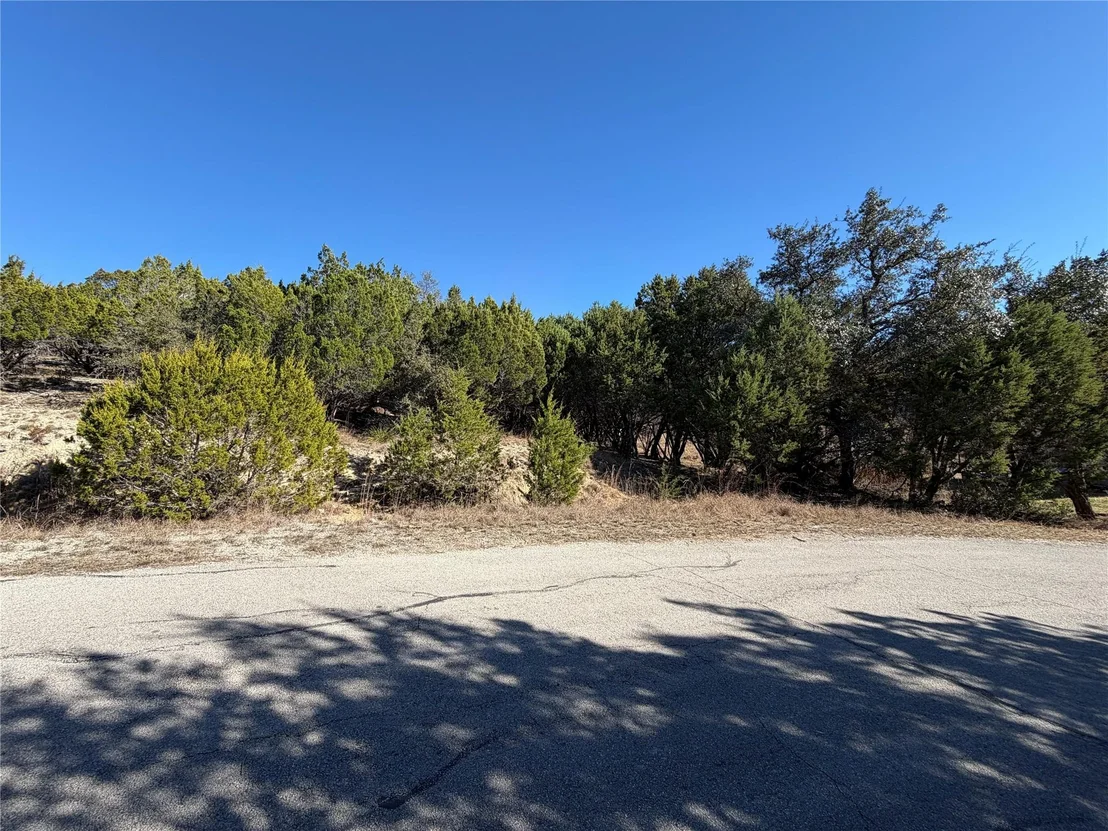 Photo of 5001 Arrowhead DR