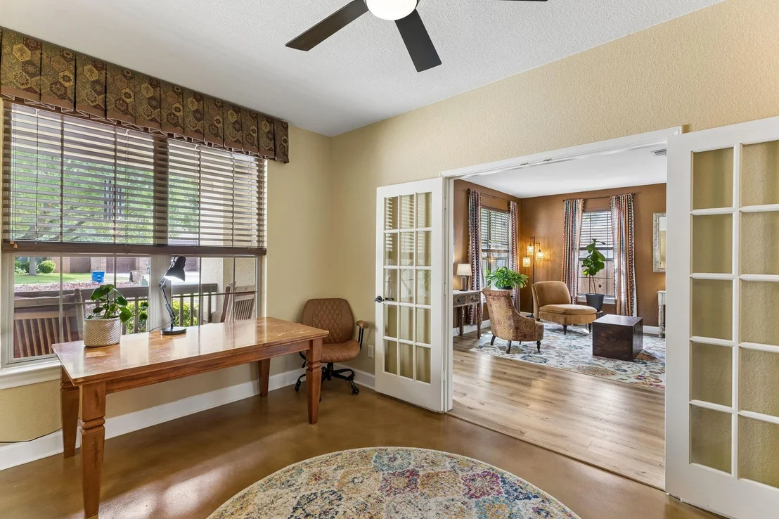 Photo of 309 Island Oak DR
