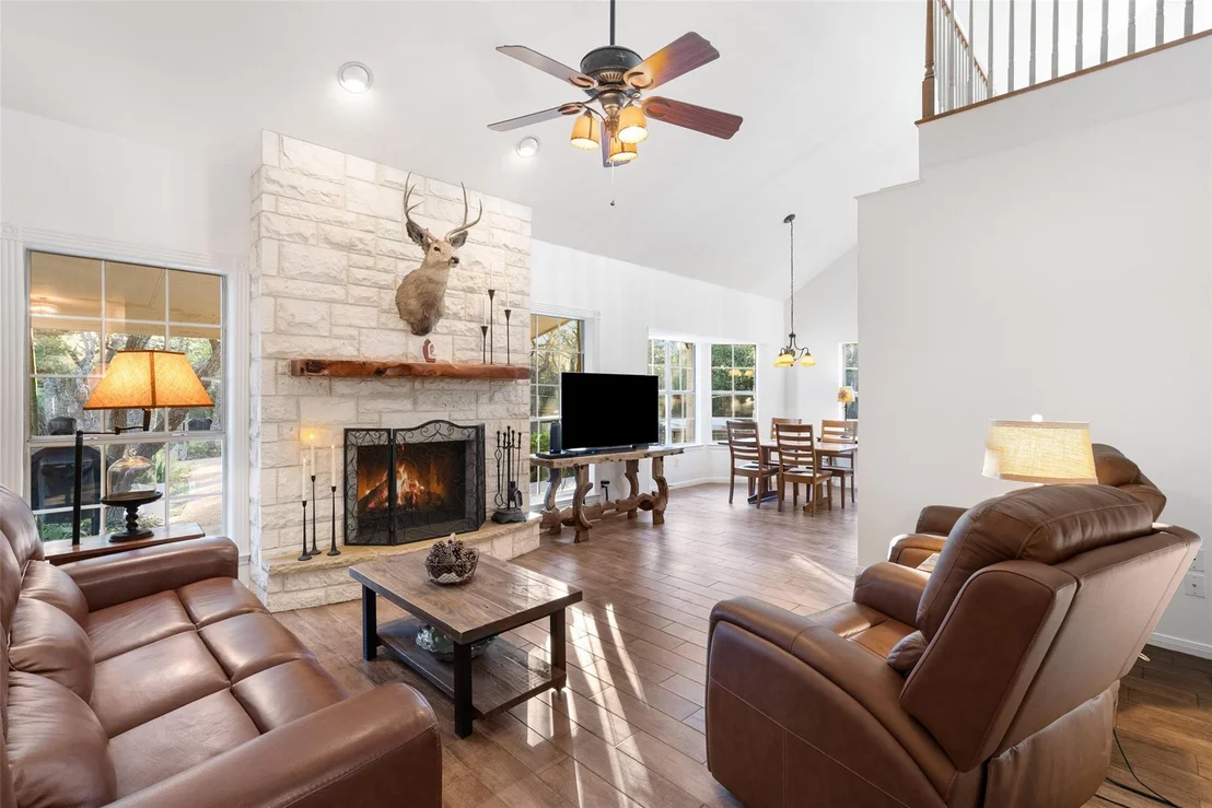 Photo of 301 Crystal Meadows DR