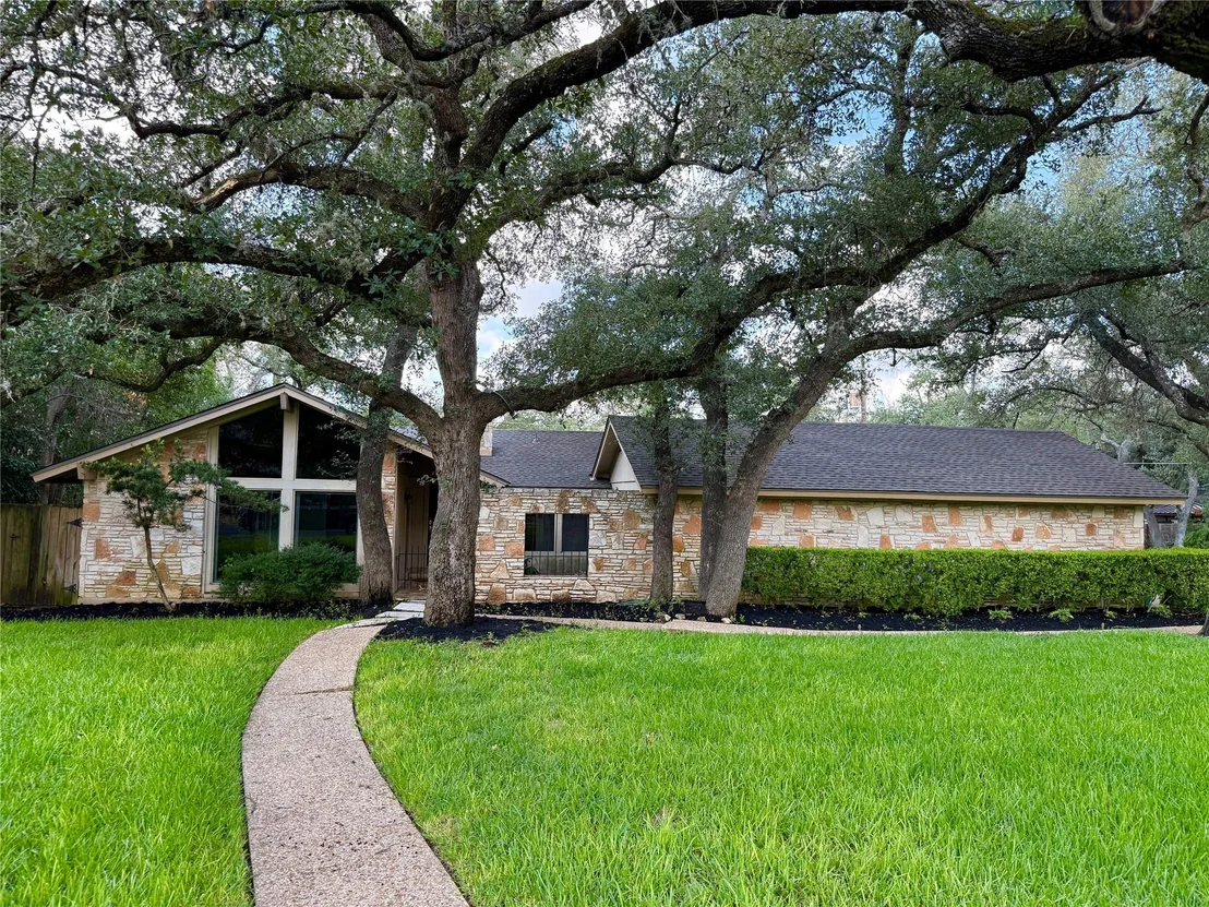Photo of 11906 Brookwood CIR