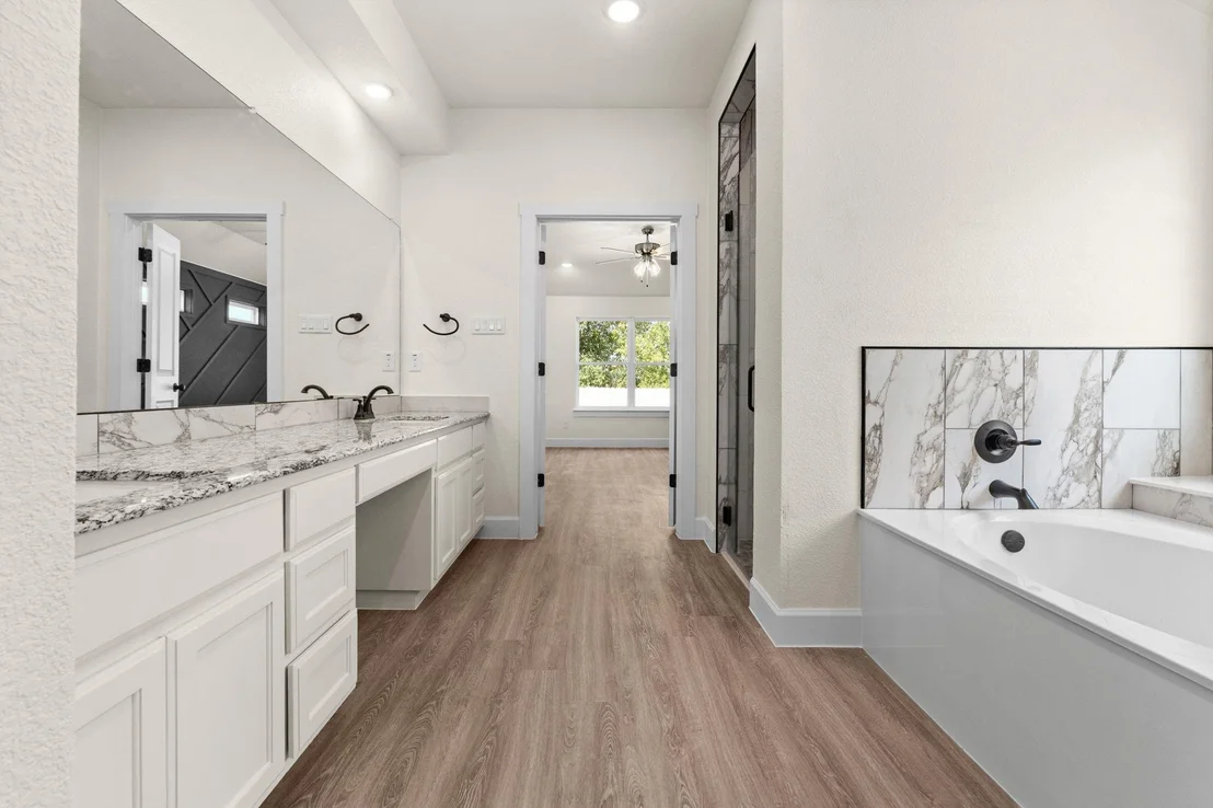 Photo of 2119 Blackhawk LOOP