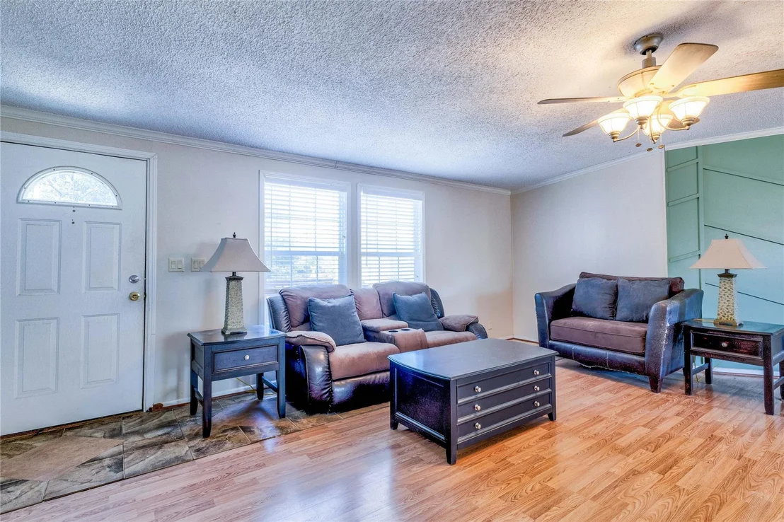Photo of 103 Texas Oak DR