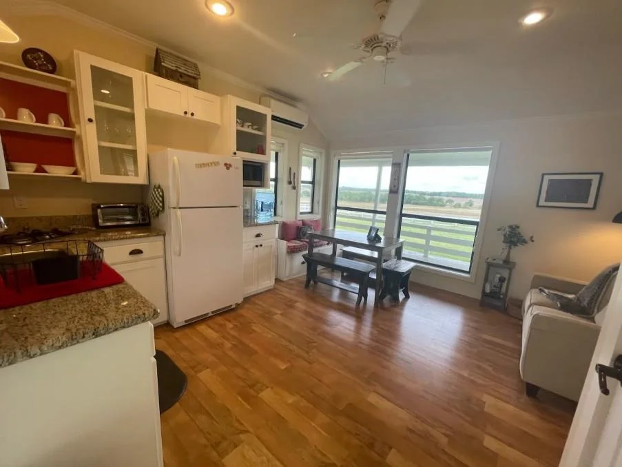 Photo of 1281 Post Oak Point RD