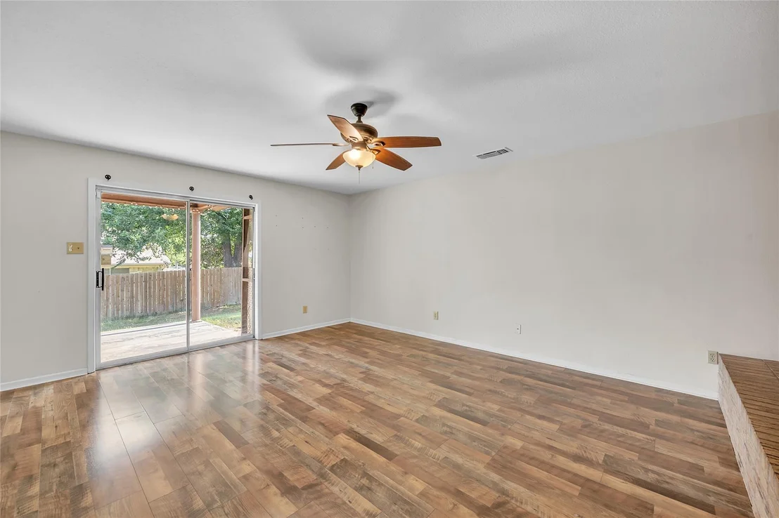 Photo of 613 Manning DR