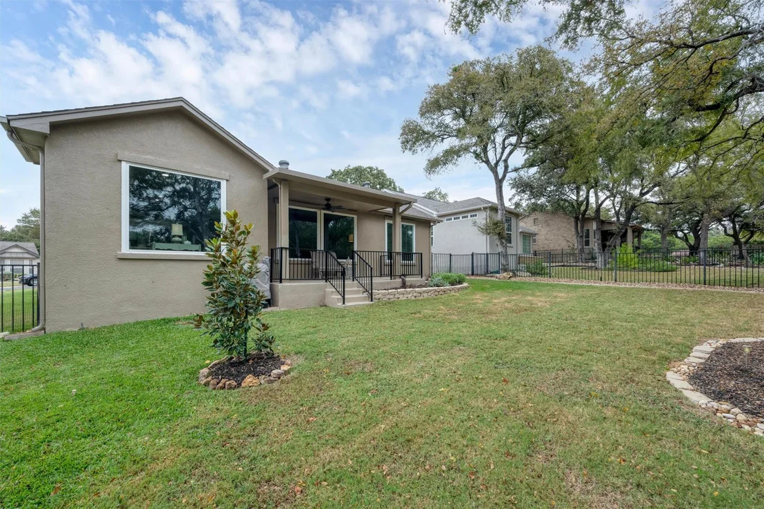 Photo of 104 Larkspur LN