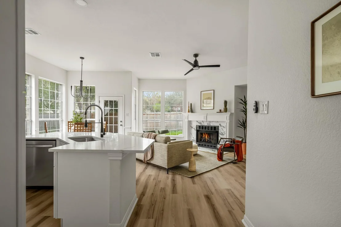 Photo of 4015 Sable Oaks DR
