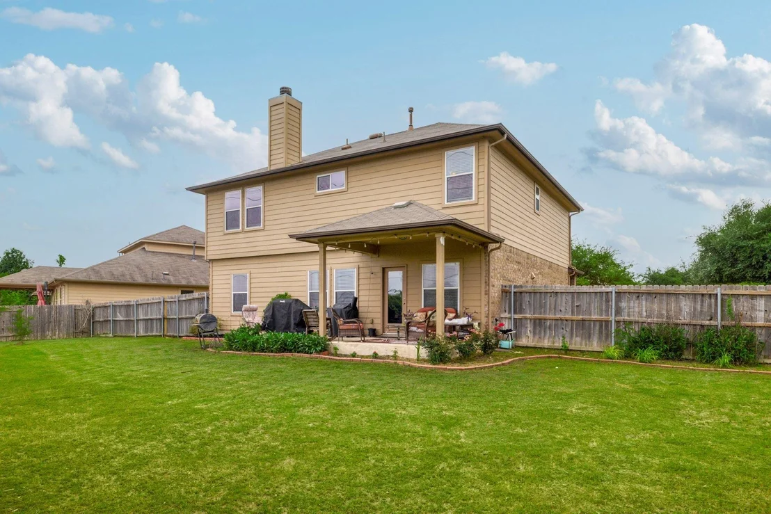 Photo of 588 Bottle Brush DR