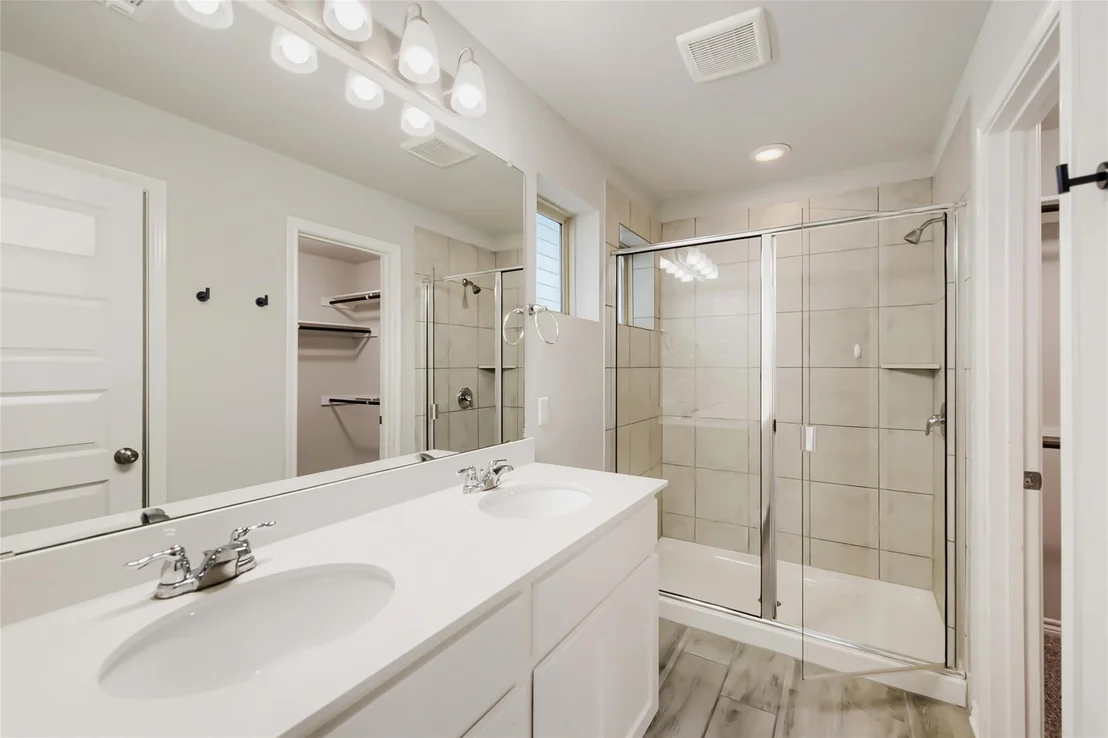 Photo of 1728 Artesian Springs XING