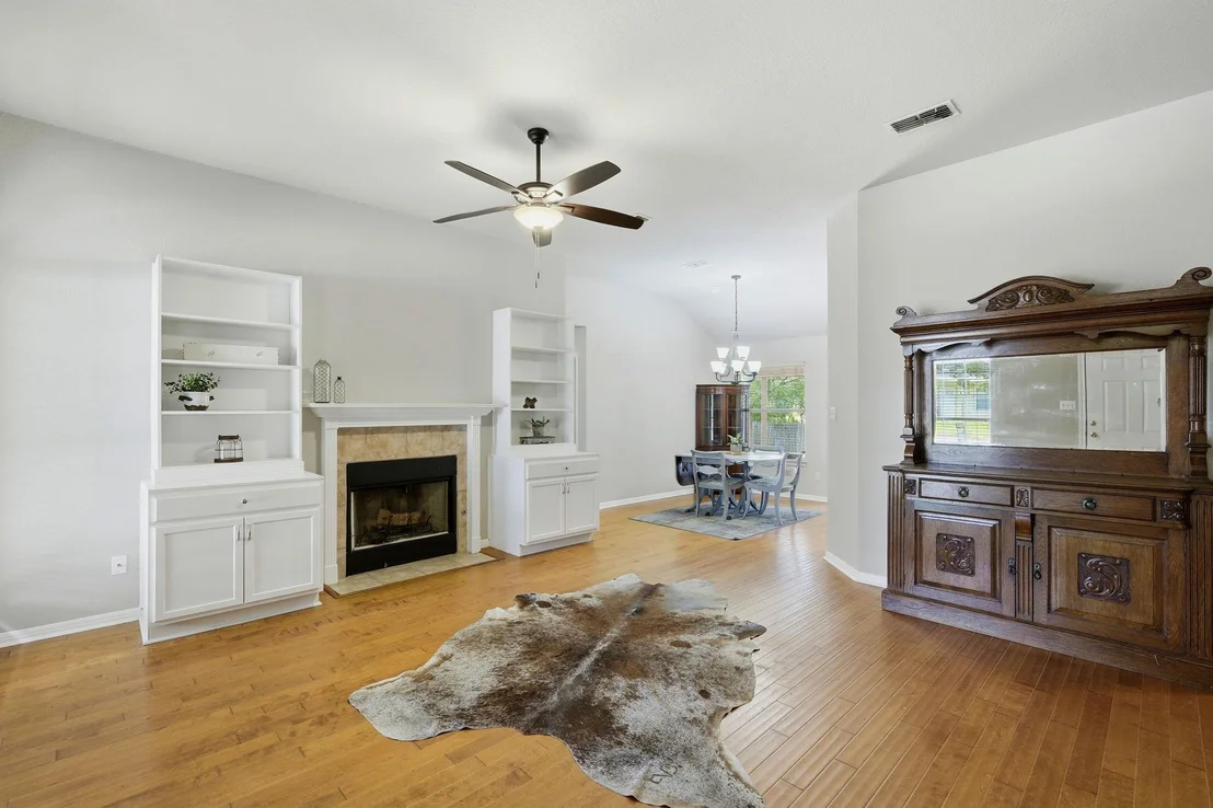 Photo of 3405 Crystal CIR
