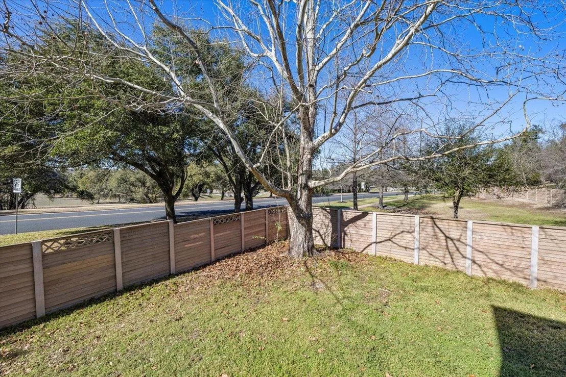 Photo of 10912 Chestnut Ridge RD