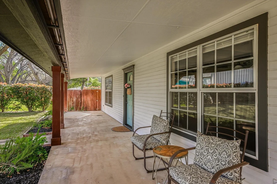 Photo of 611 Thurman CIR