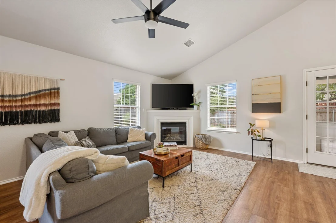 Photo of 3112 Lynnbrook DR