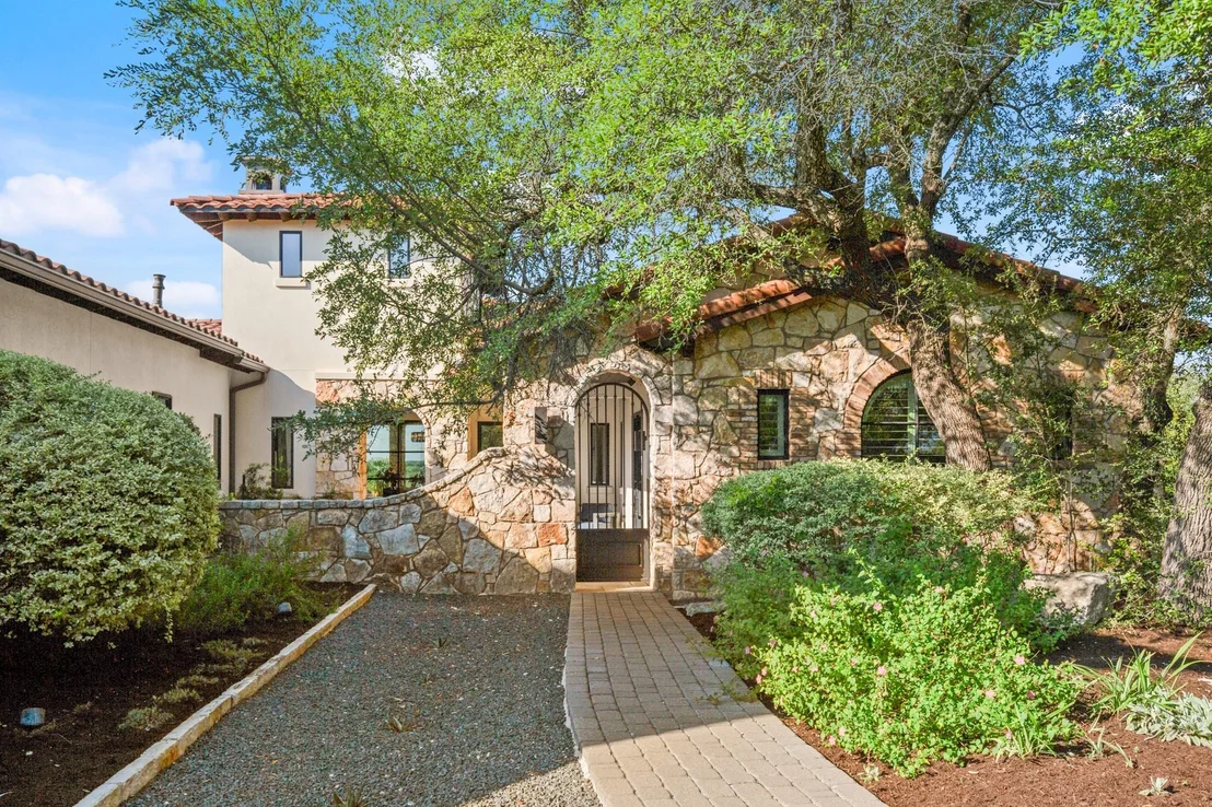 Photo of 1832 Windy Walk CV