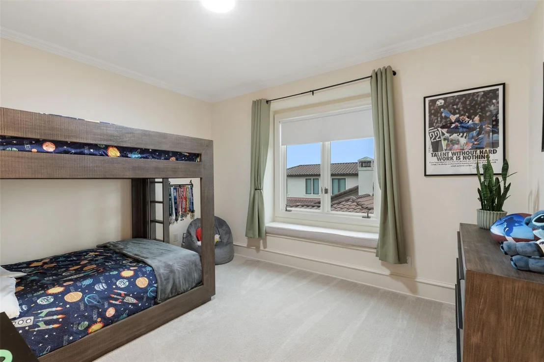 Photo of 4801 PECAN CHASE