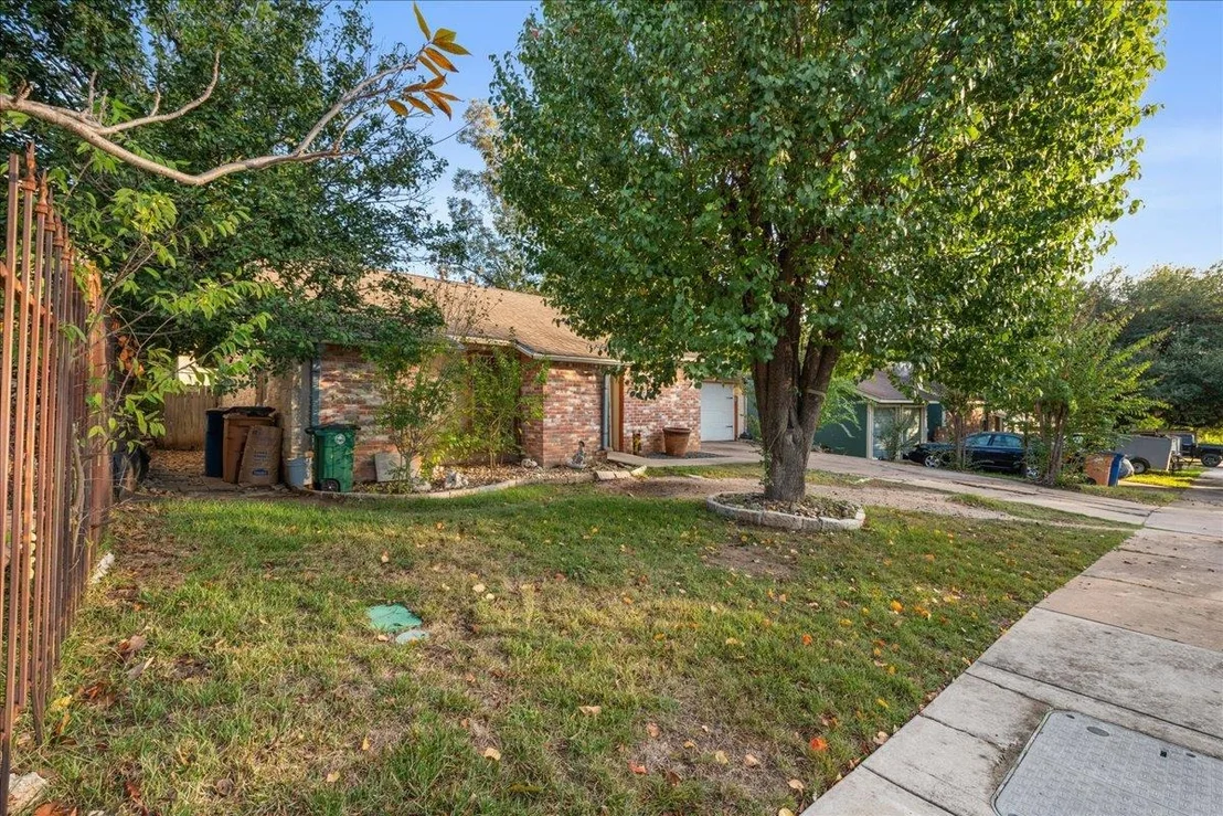 Photo of 5105 Palo Blanco LN