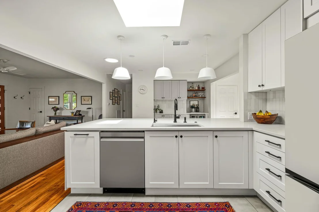 Photo of 909 Ruth Ave