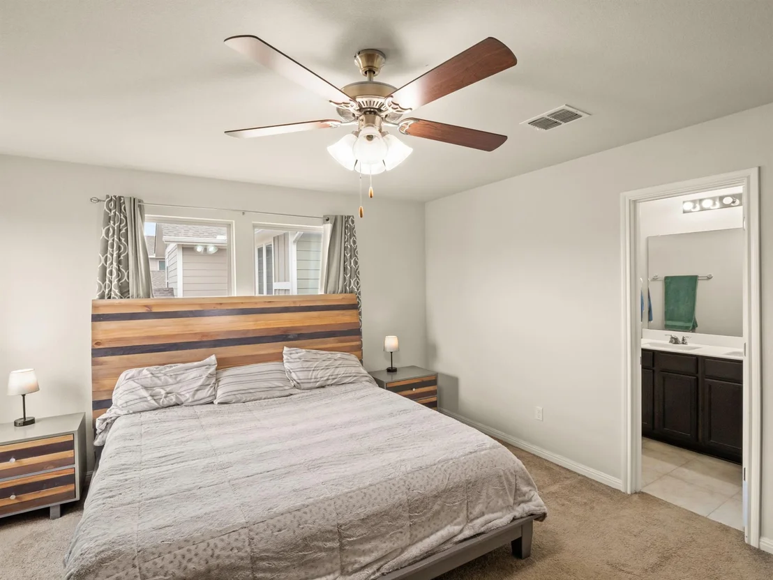 Photo of 574 W Nautical LOOP