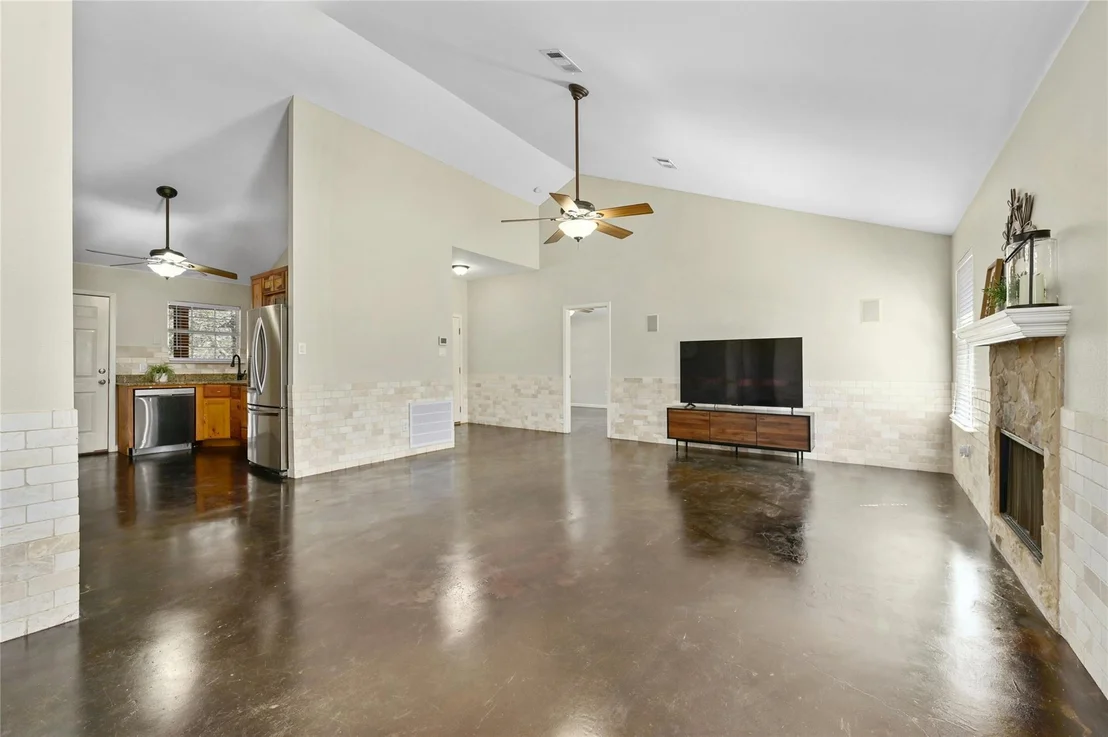Photo of 14707 General Williamson DR