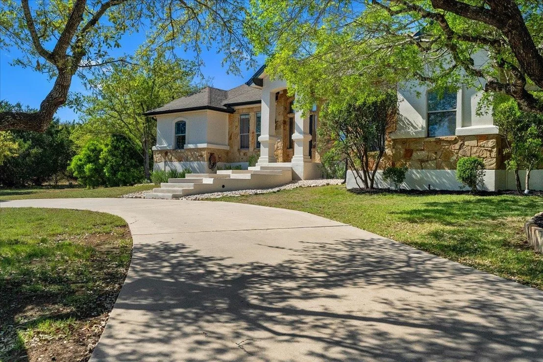 Photo of 10621 W Cave LOOP