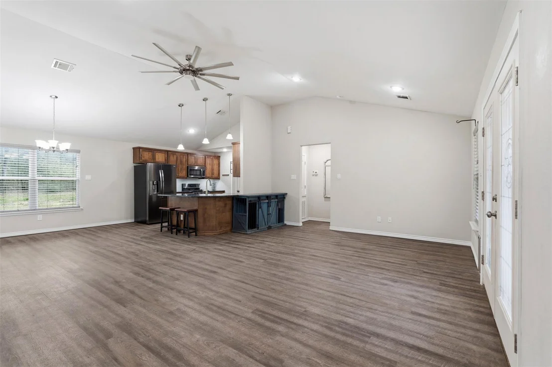 Photo of 6211 County Road 342