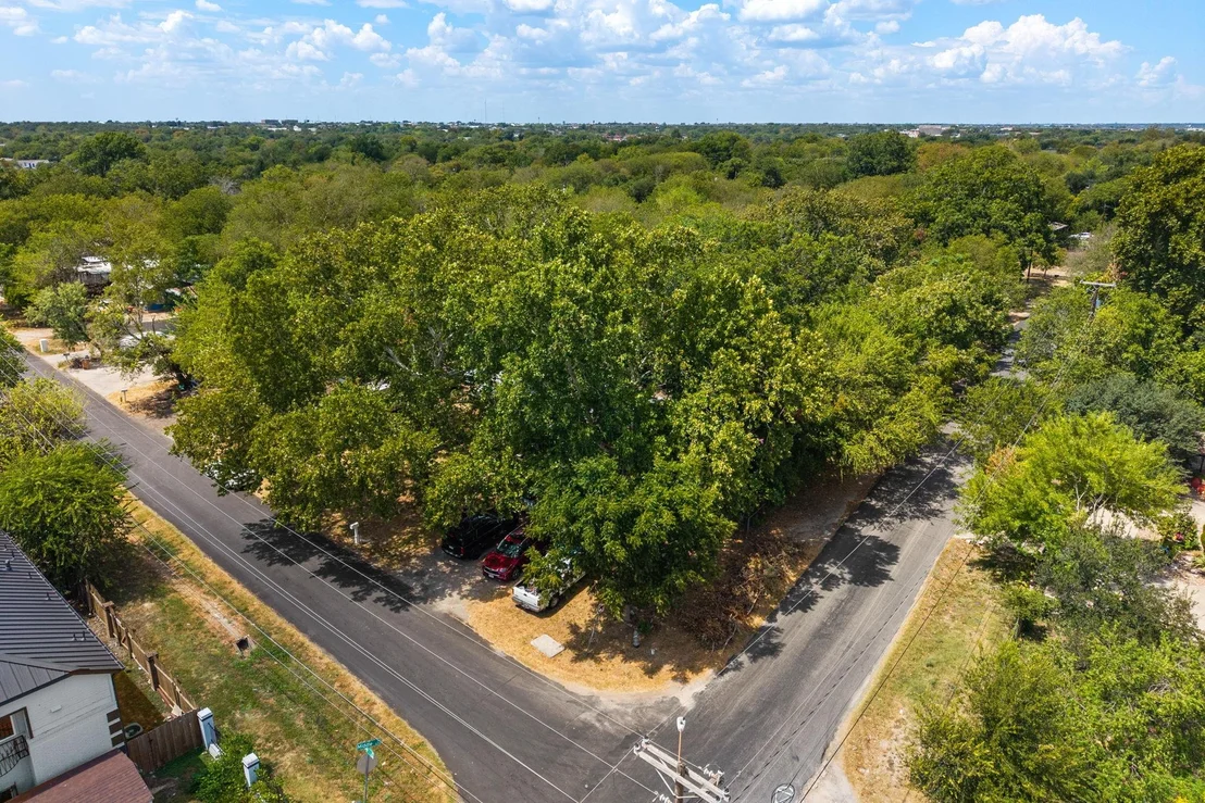 Photo of 9106 Capitol DR