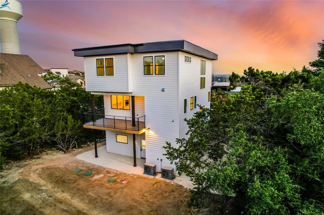 Photo of 15000 Texas ST