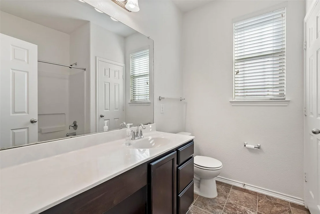 Photo of 913 Oatmeal DR
