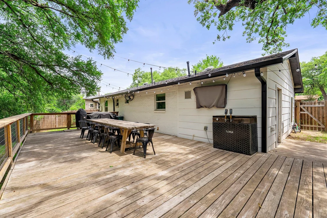 Photo of 1302 Astor PL