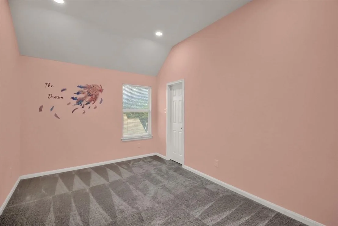 Photo of 222 Paddington DR
