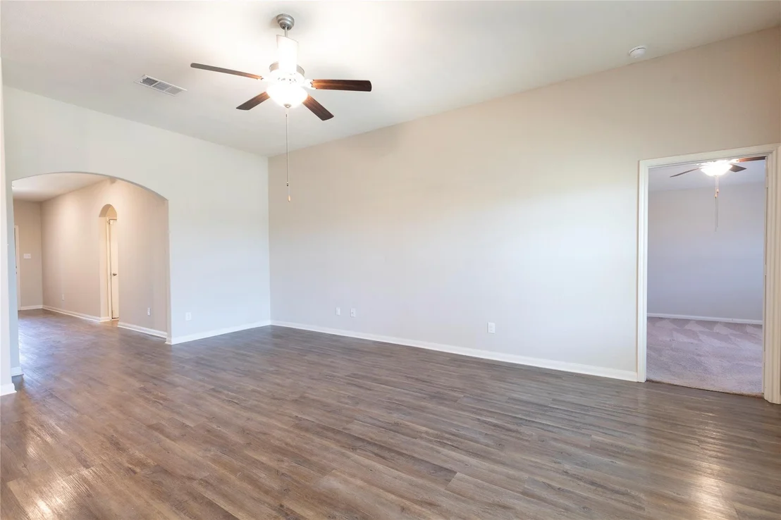 Photo of 1458 Violet LN
