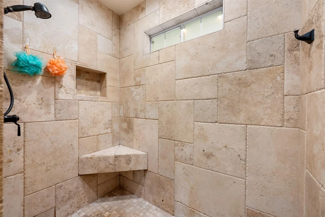Photo of 111 Lookout CIR