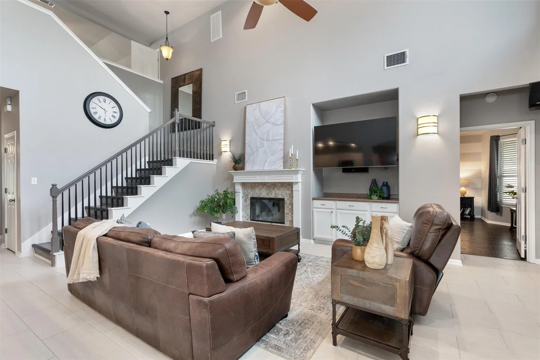 Photo of 1009 Linden LOOP
